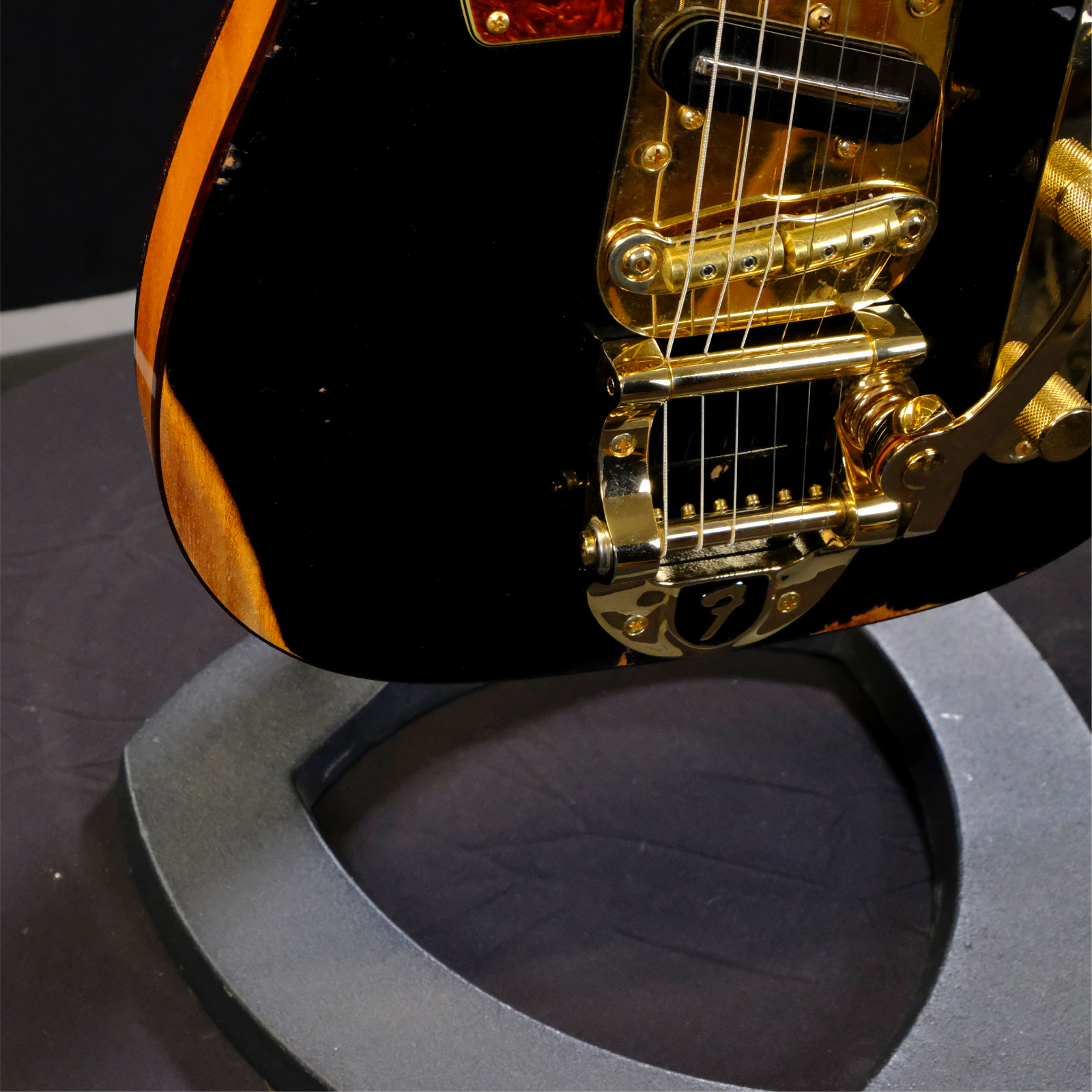 Fender Custom Shop Limited Edition Bow Tie Telecaster Custom Relic - Black