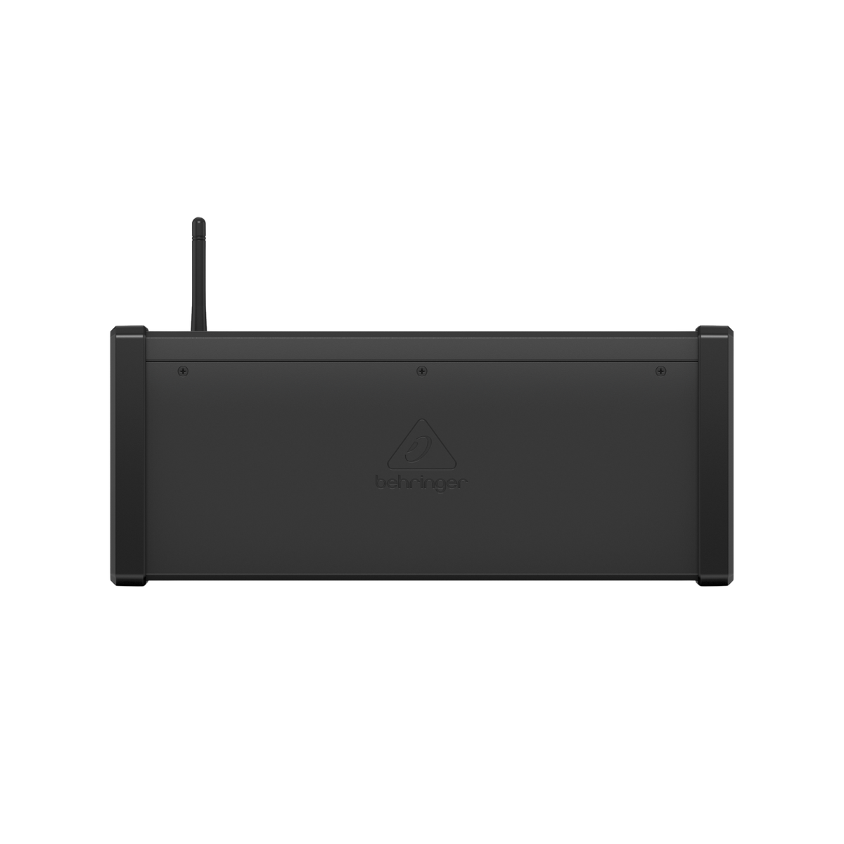 Behringer XR18