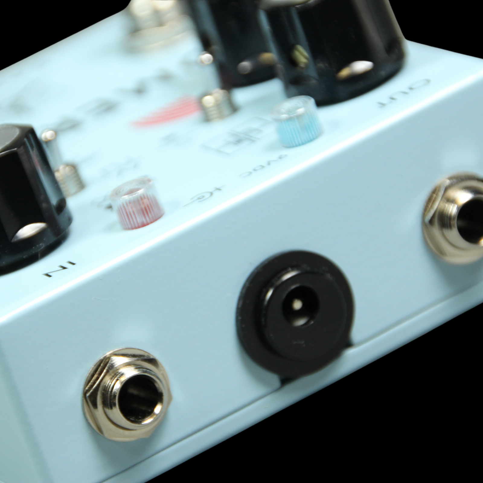 Caroline Somersault Lo-Fi Modulator Guitar Pedal