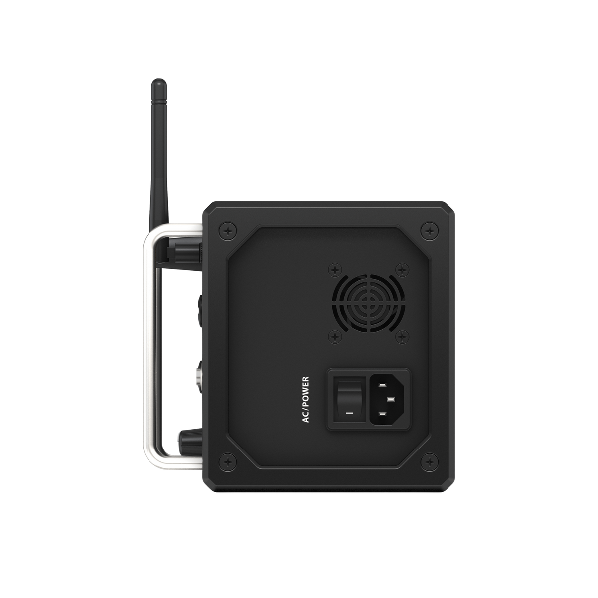 Behringer XR18