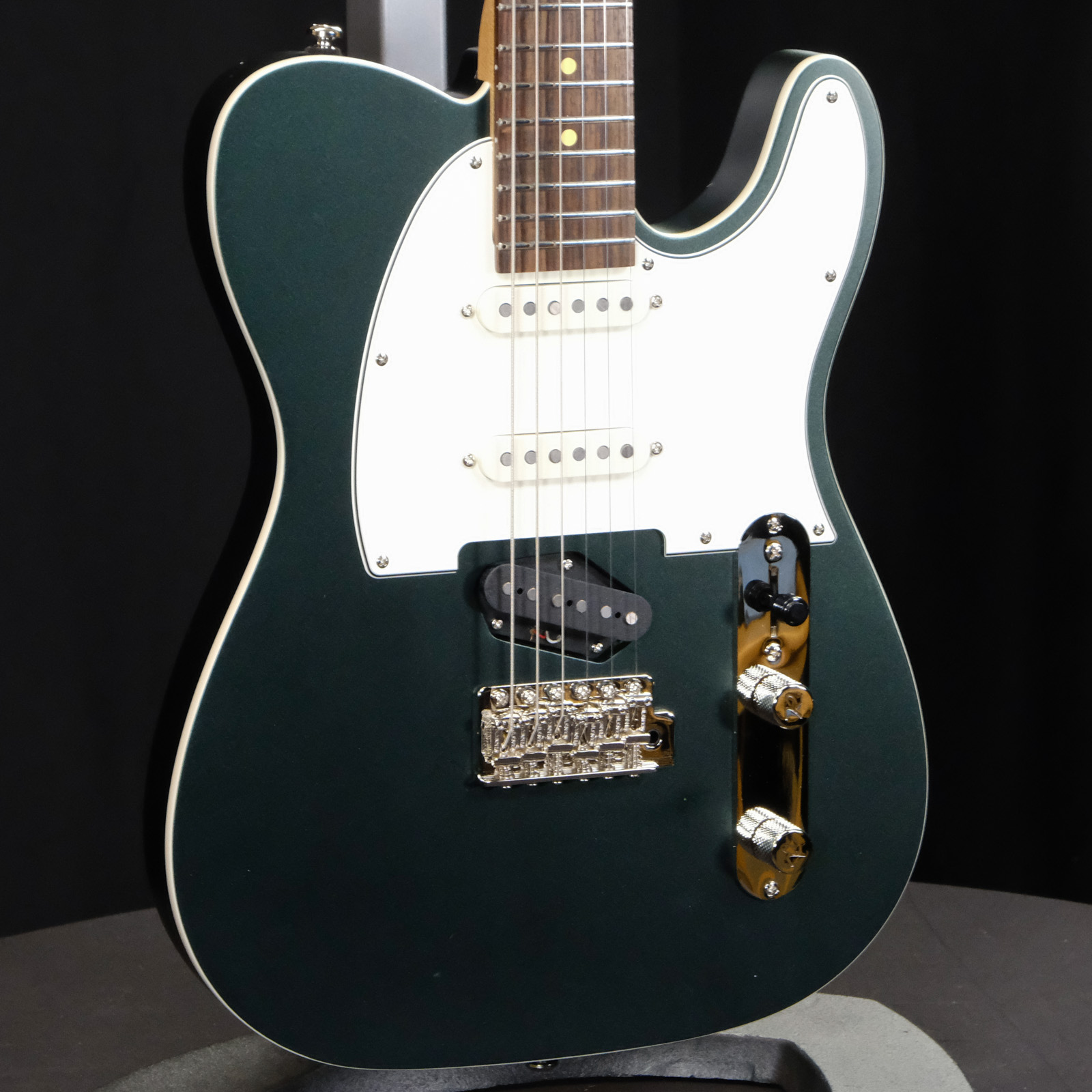 Reverend Pete Anderson Eastsider Baritone - Satin Outfield Ivy