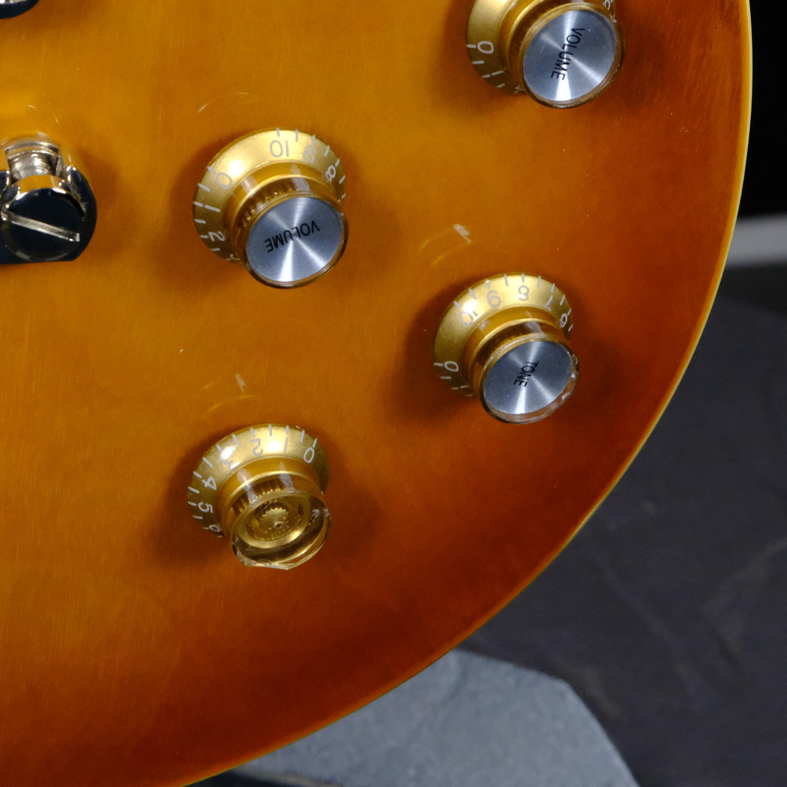 Used Epiphone Les Paul Classic Electric Guitar - Honey Burst