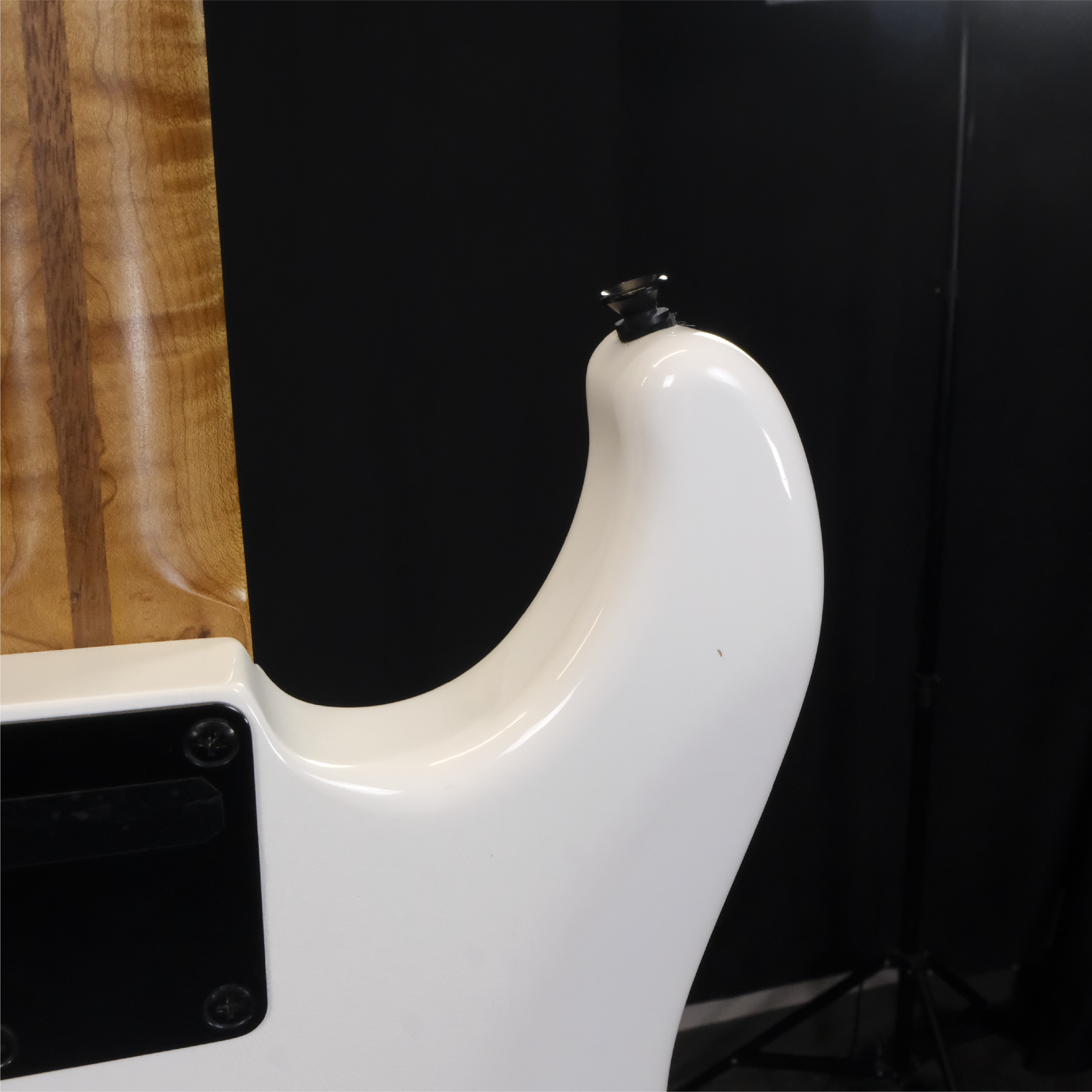 Used LSL Instruments Saticoy 22 HSH - Vintage White