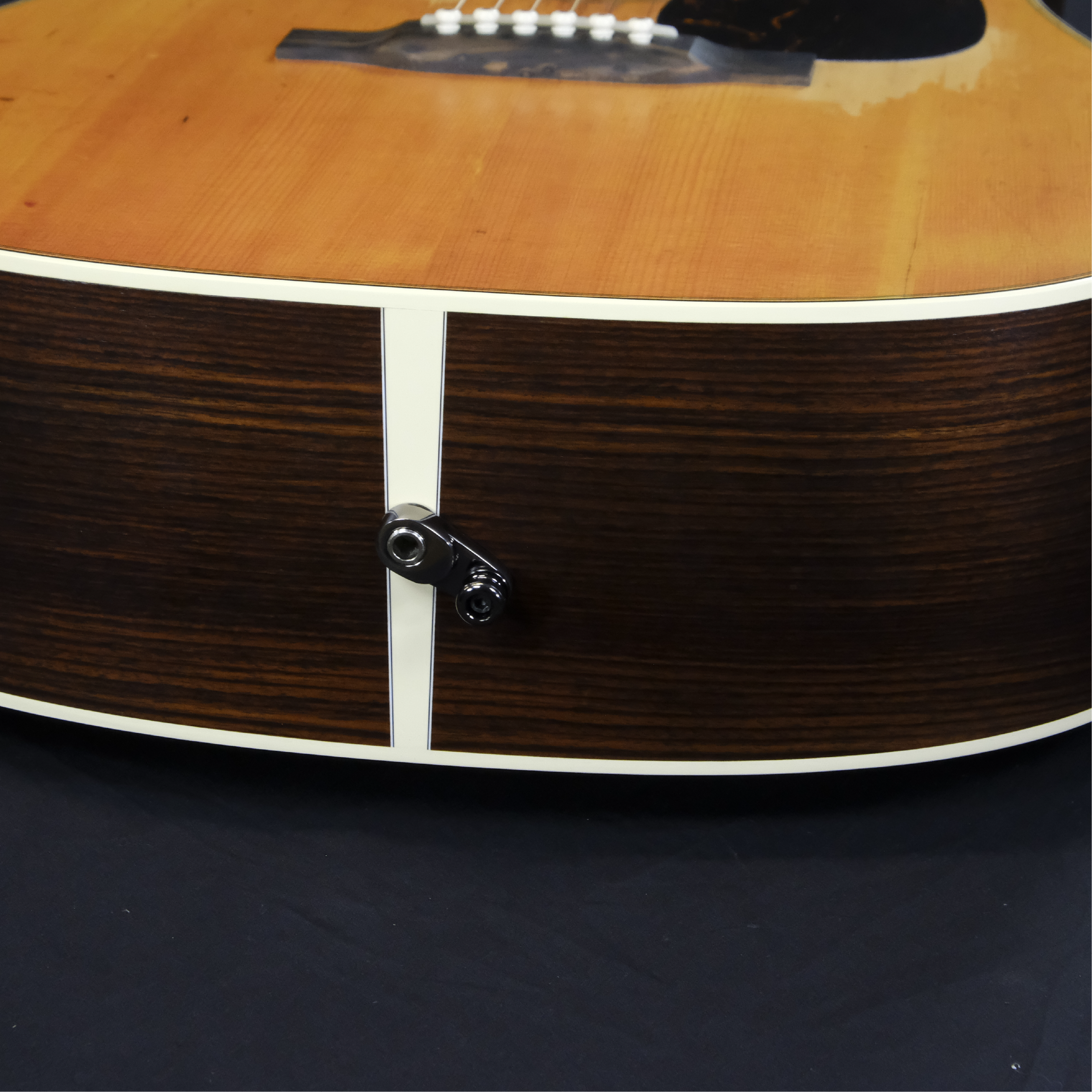 Used Martin D-28 Street Legend - Custom Ink