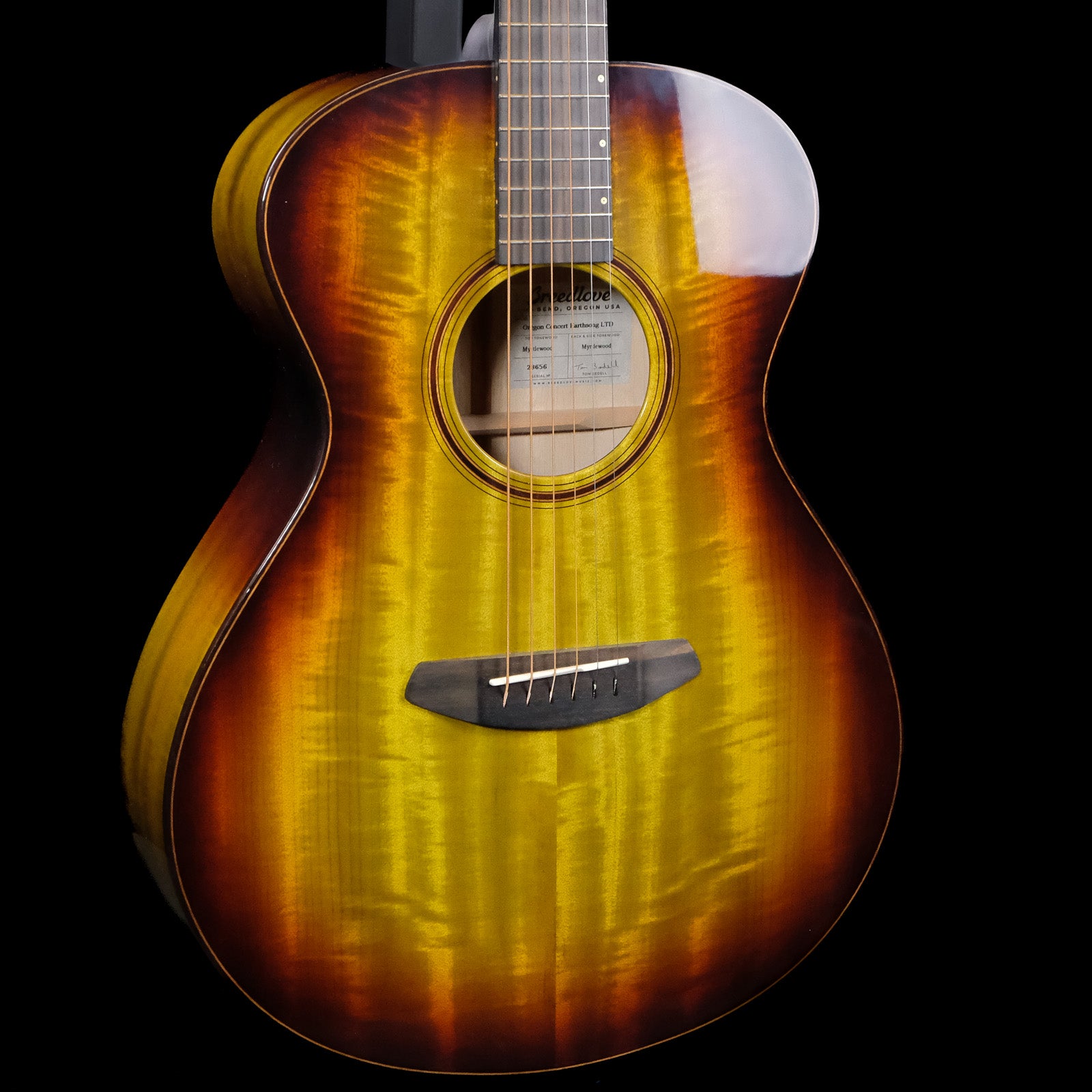 Used Breedlove Oregon Concert Earthsong LTD Acoustic Guitar - Myrtlewood