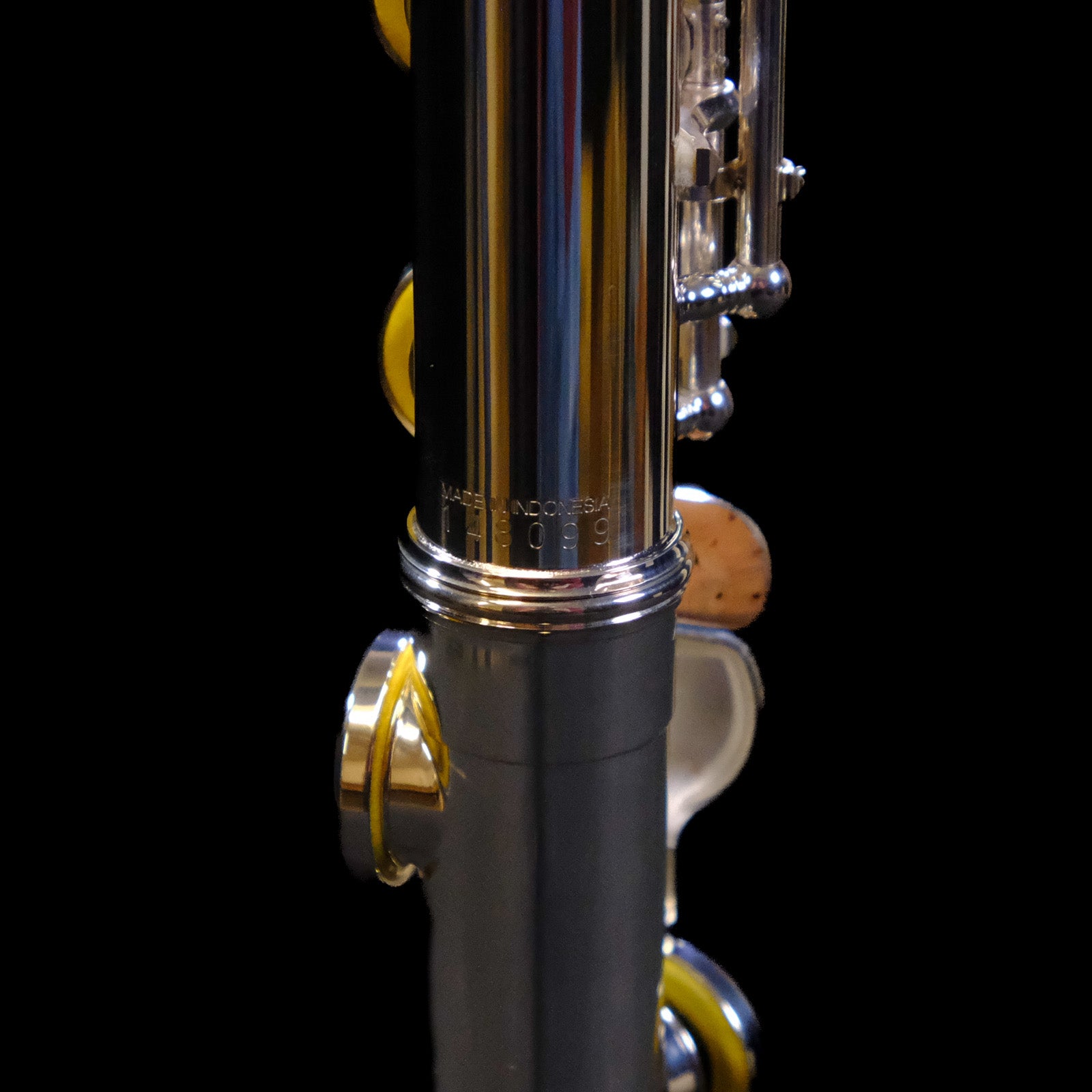 Yamaha Intermediate Flute w/Gold Lip Plate - YFL-482H/LPGP