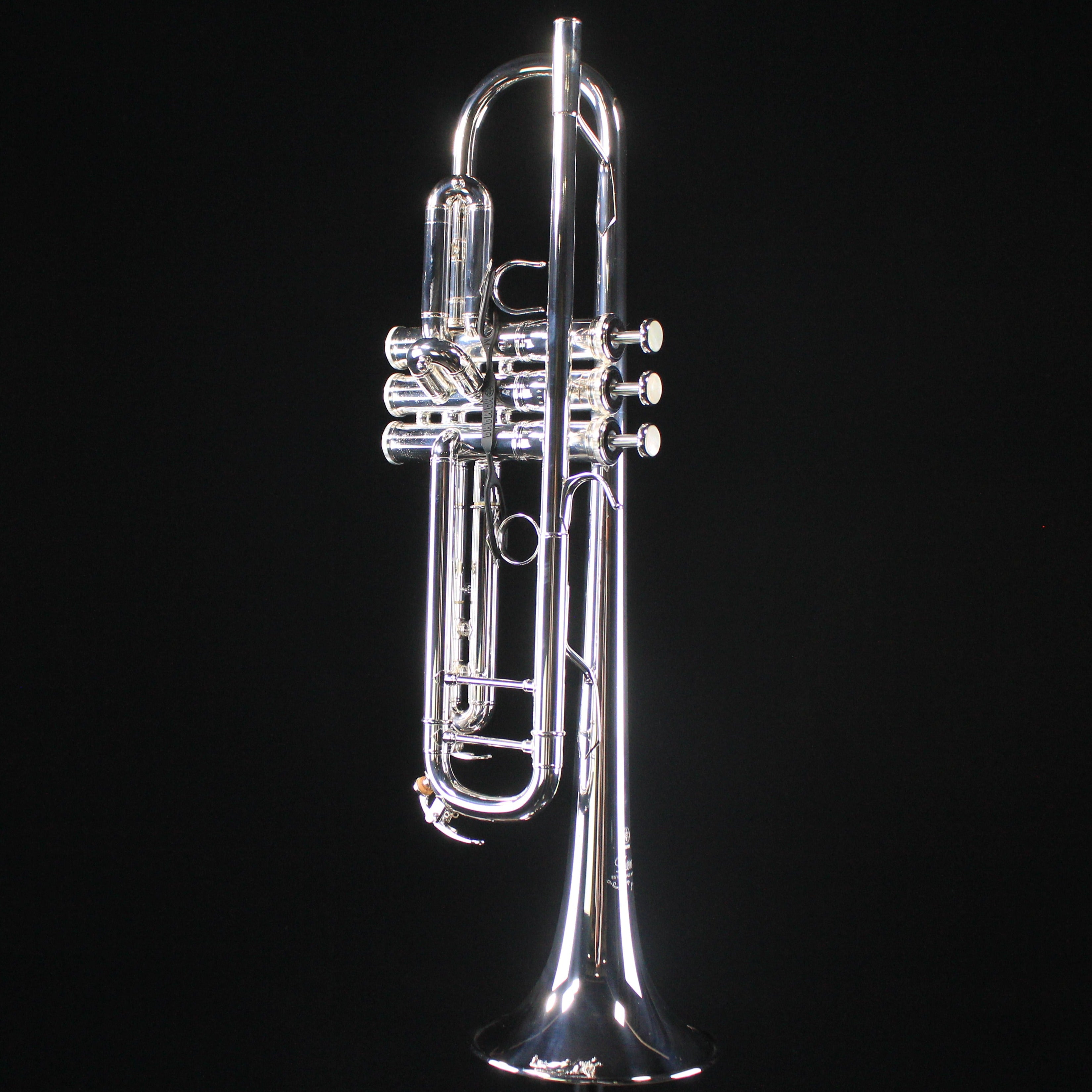 Yamaha Custom Xeno Professional Bb Trumpet - II Silver - Palen Music