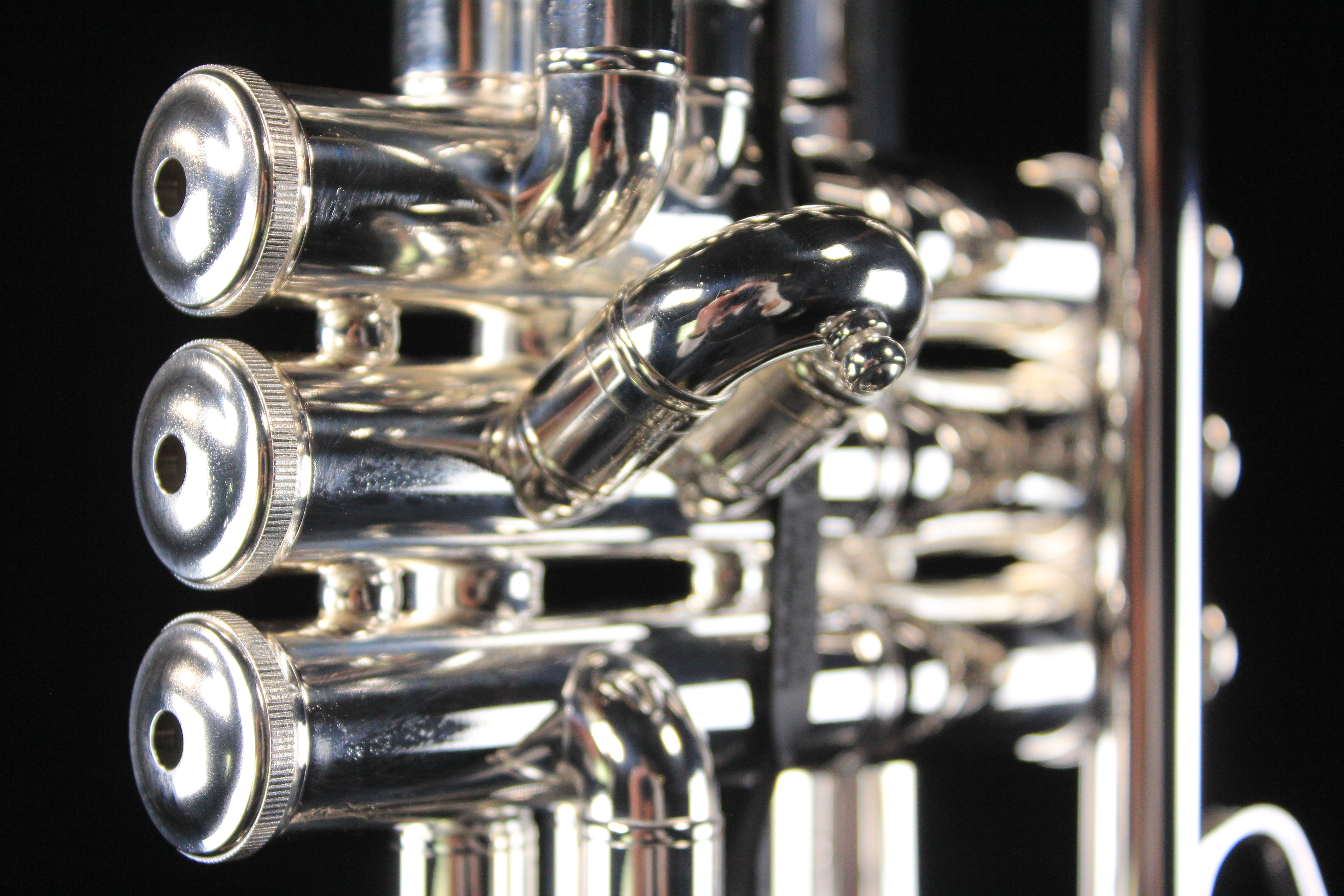 Yamaha Custom Xeno Professional Bb Trumpet - II Silver - Palen Music