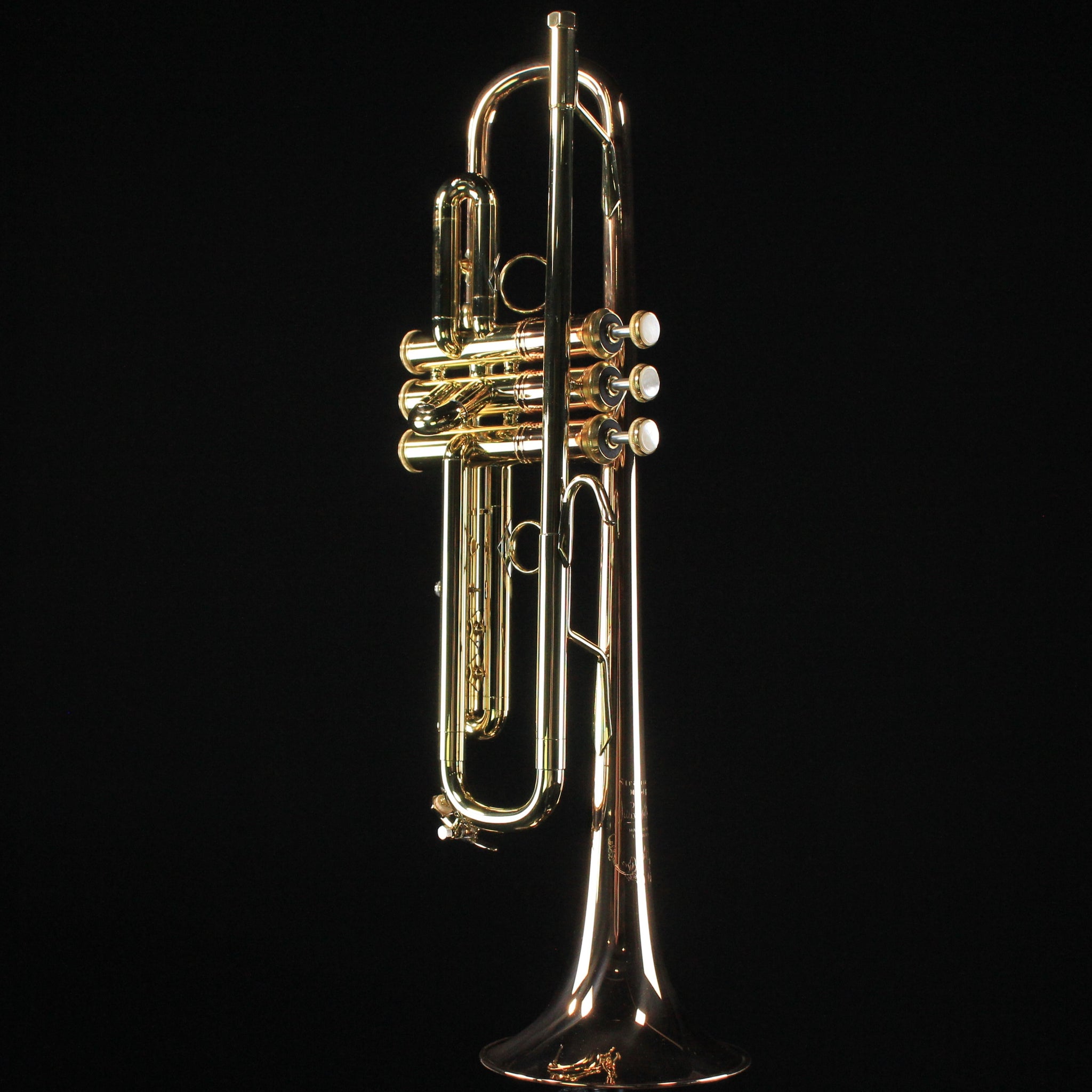 Bach Stradivarius Commercial Series Bb Trumpet LT1901B (Lacquer)