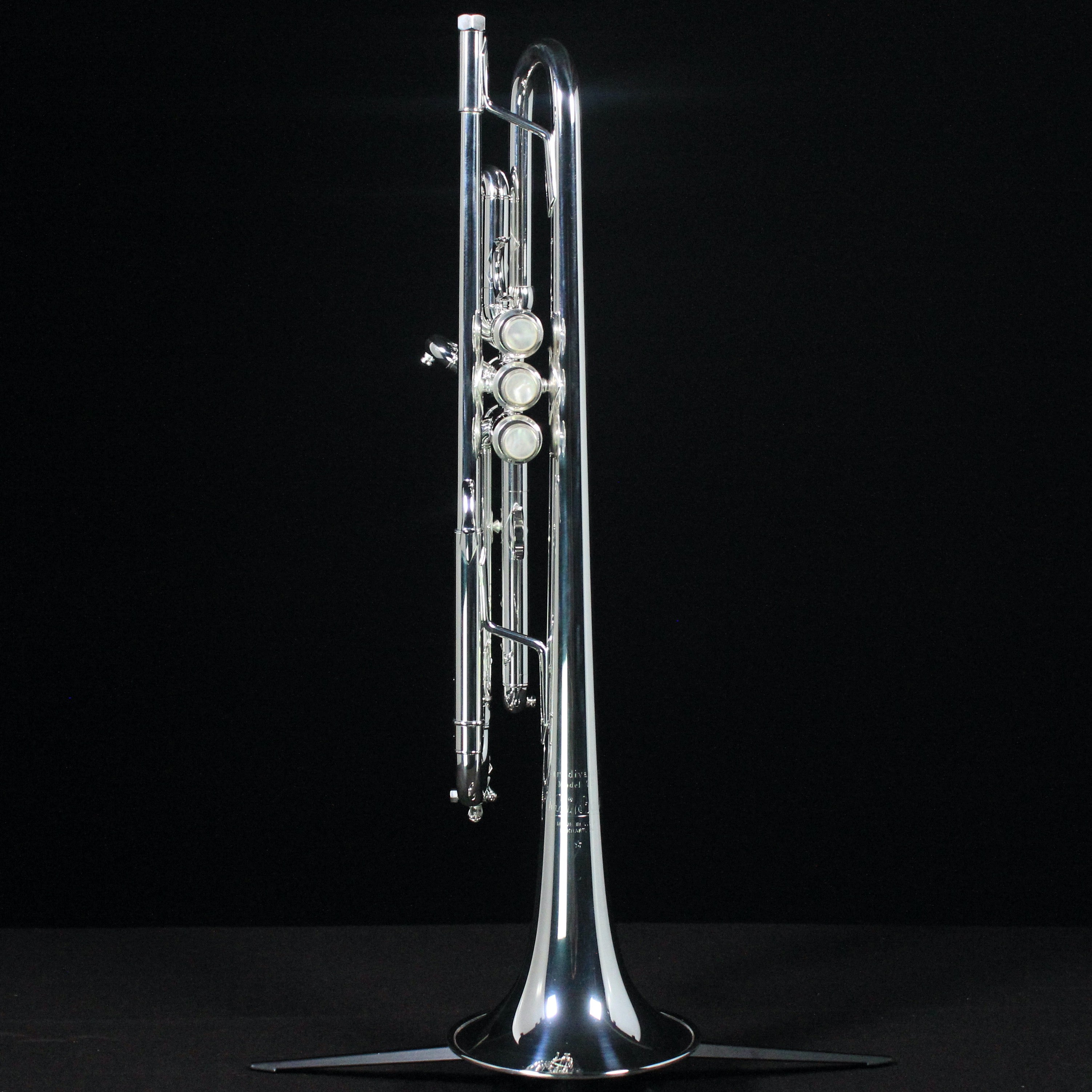 Bach Stradivarius LT180S72 Lightweight Professional Bb Trumpet (Silver Plated) - Palen Music