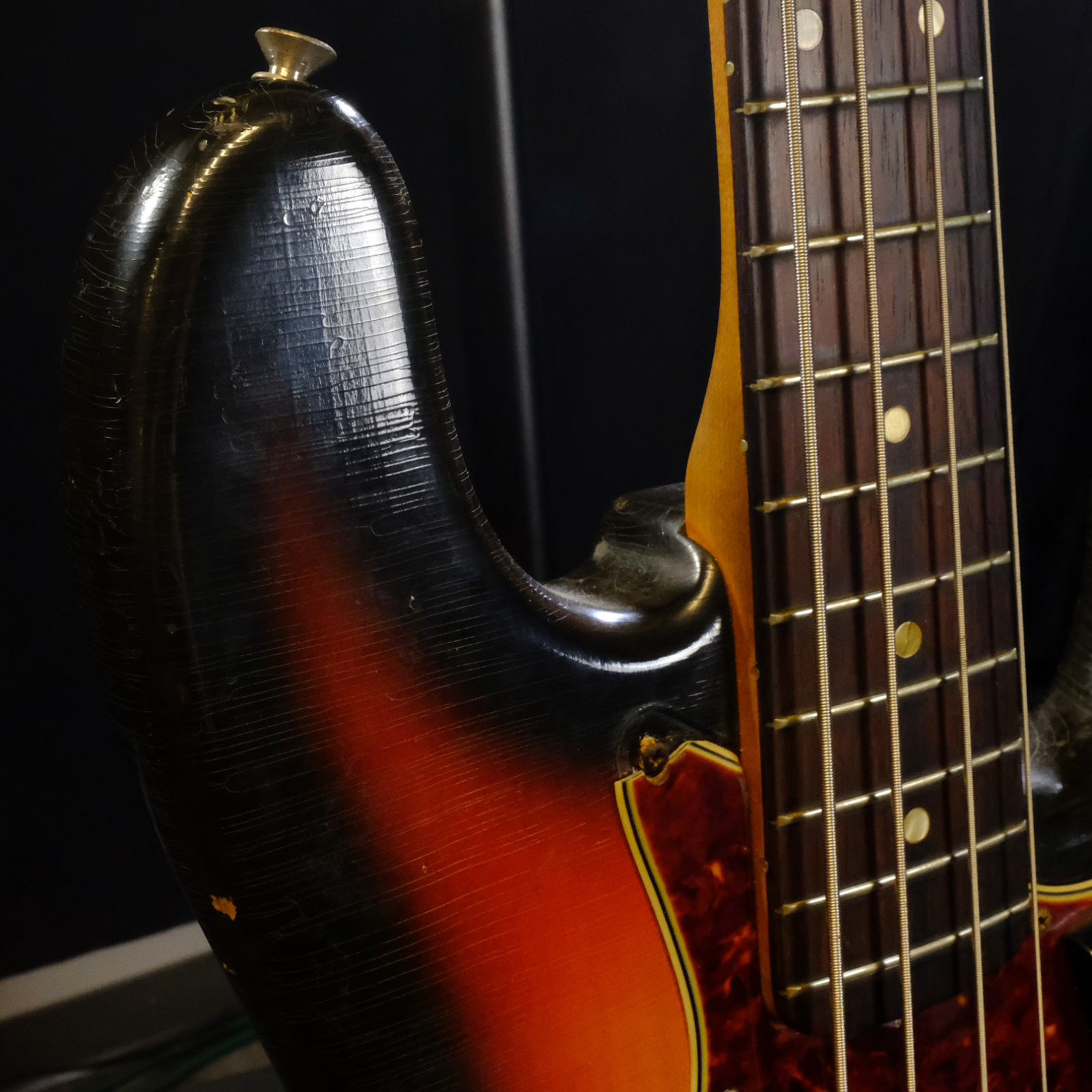 Used Fender 1965 Jazz Bass - 3 Color Sunburst