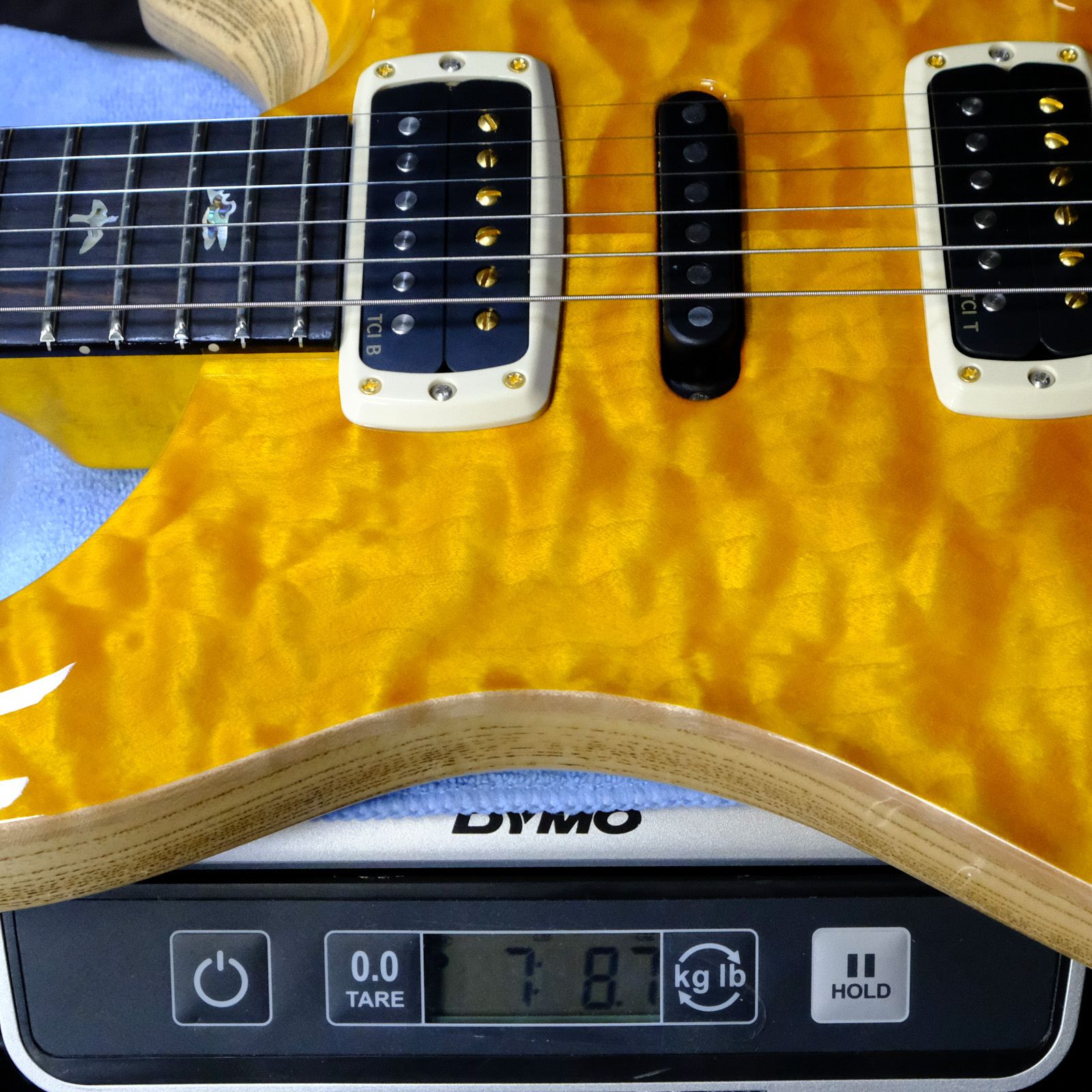 PRS Wood Library Modern Eagle V Quilted Maple - Santana Yellow