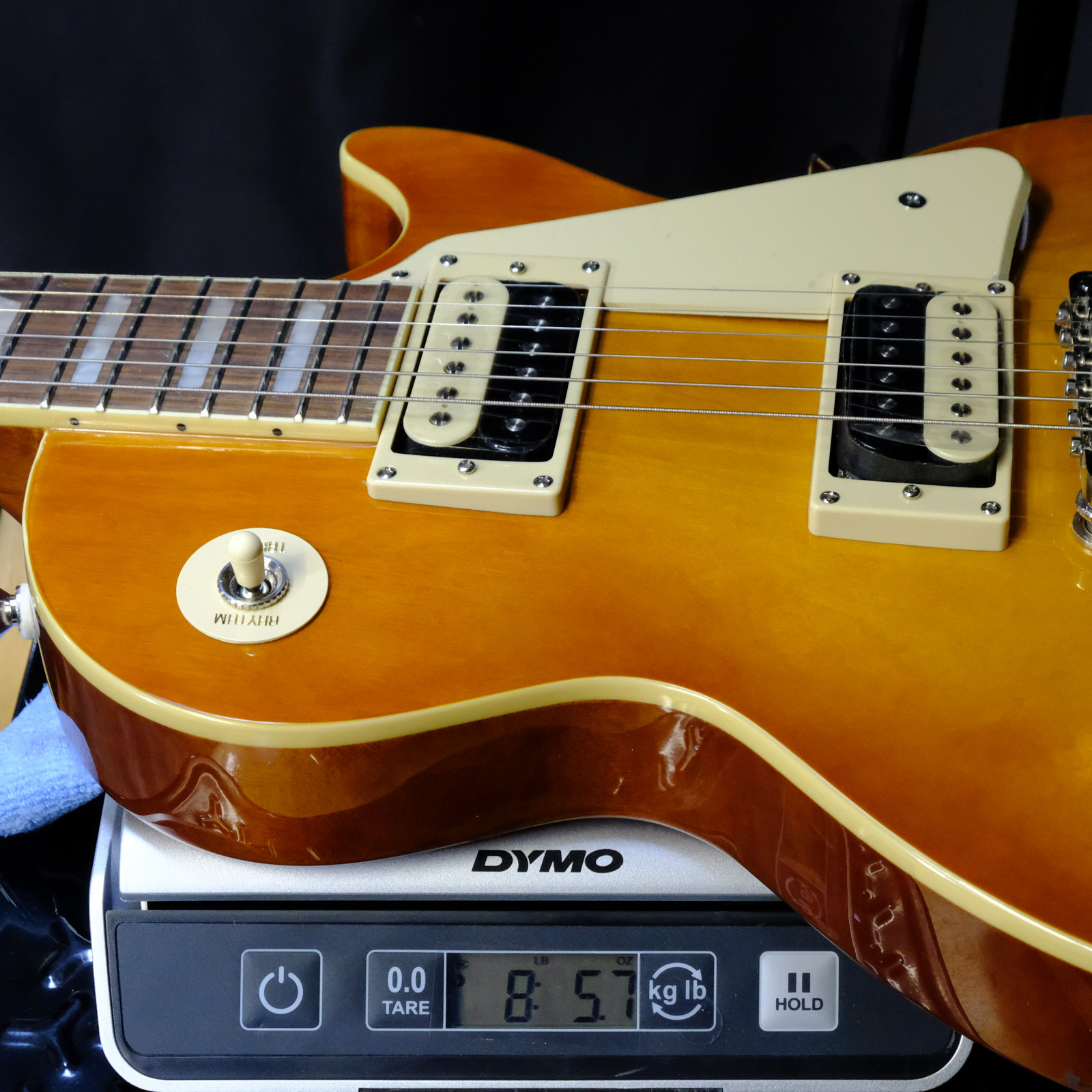 Used Epiphone Les Paul Classic Electric Guitar - Honey Burst