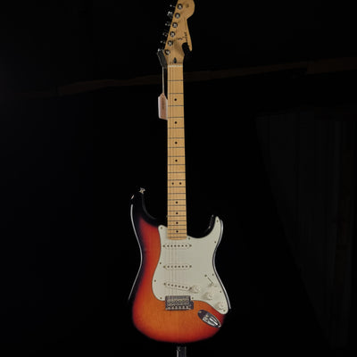 Fender Player Stratocaster Electric Guitar - 3-tone Sunburst, No case - Palen Music
