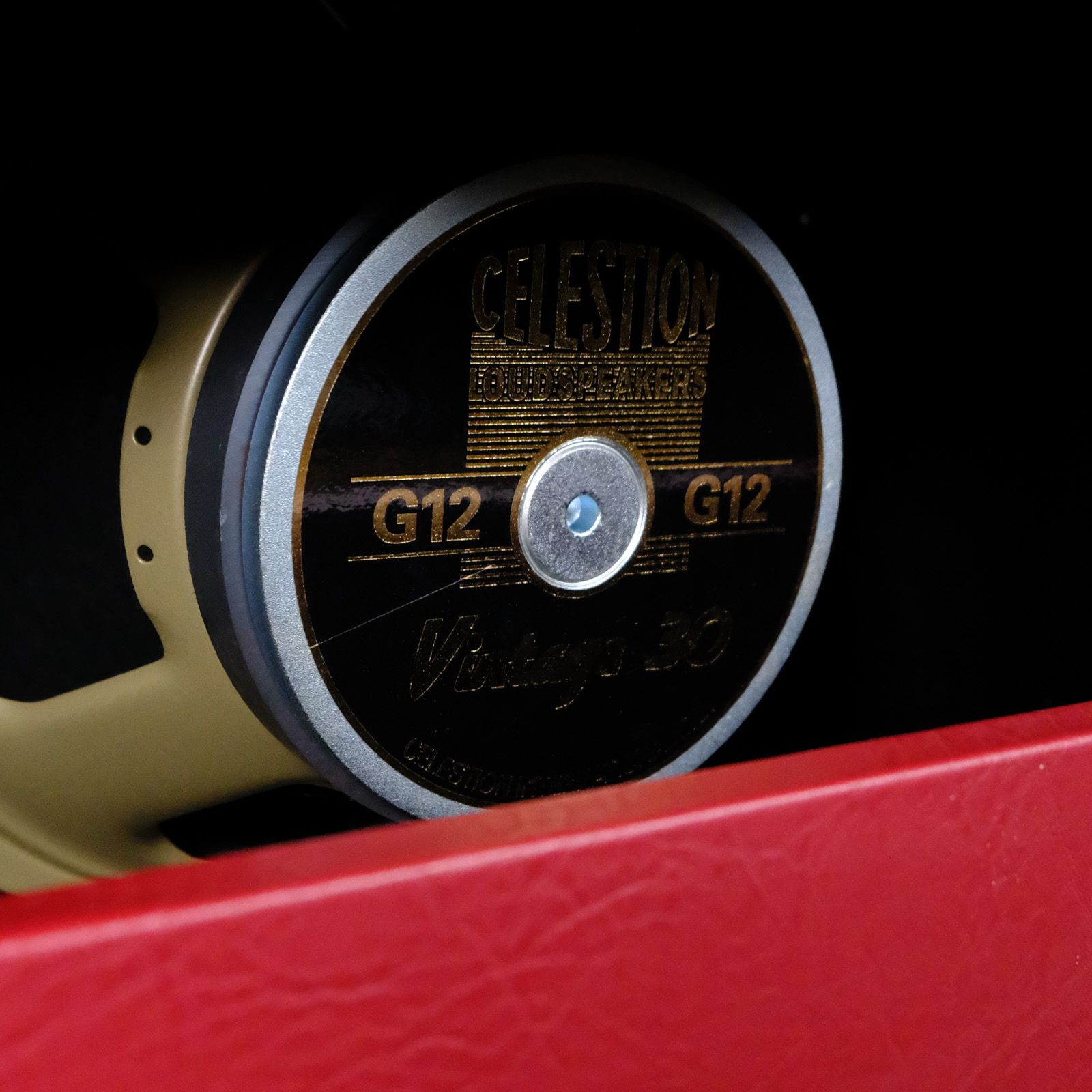 Used Bad Cat Cub V Handwired 2x12" Extension Speaker Cabinet - Burgany/Gold Grill/Gold Piping