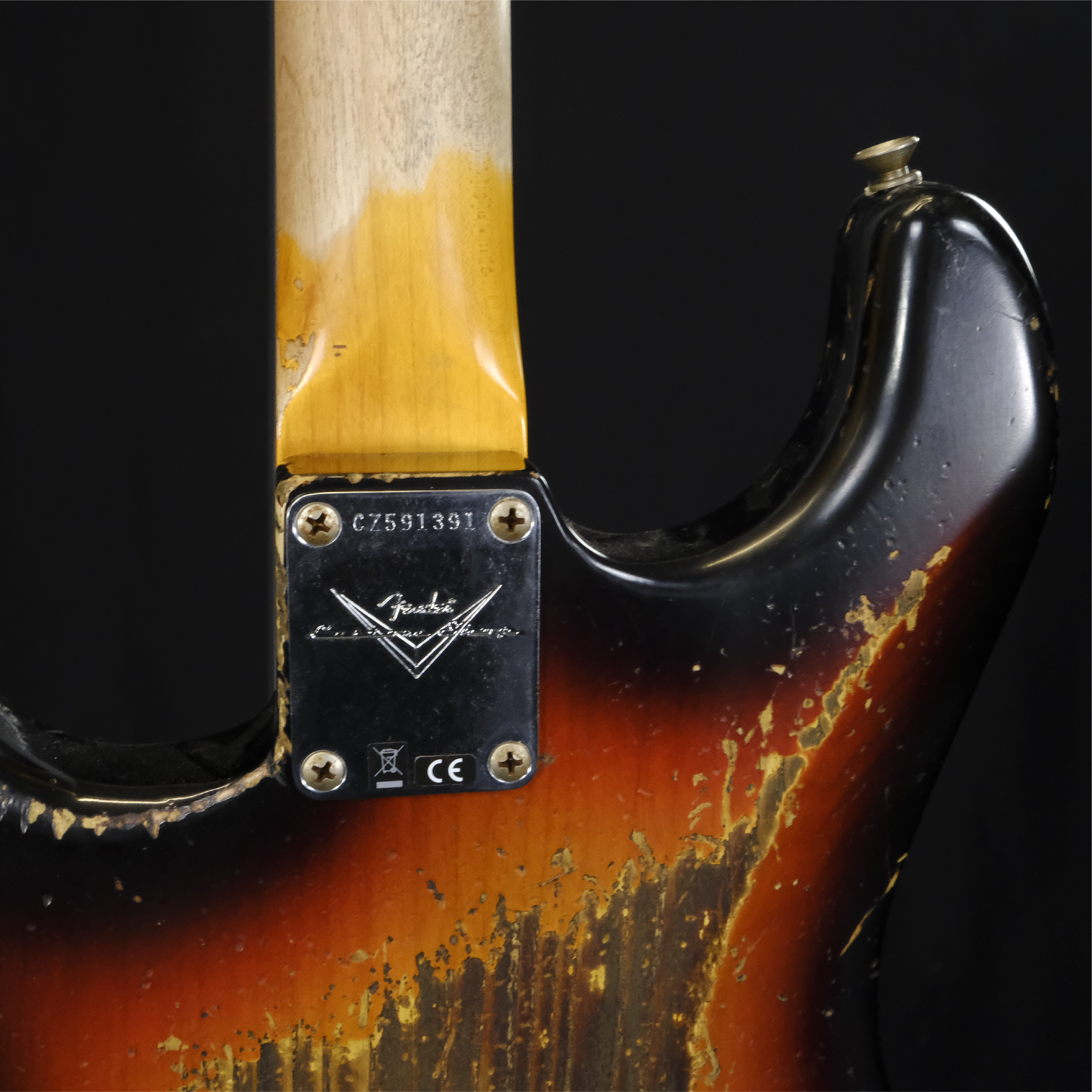 Fender Custom Shop '63 Stratocaster Super Heavy Relic - Super Faded/Aged 3-Color Sunburst