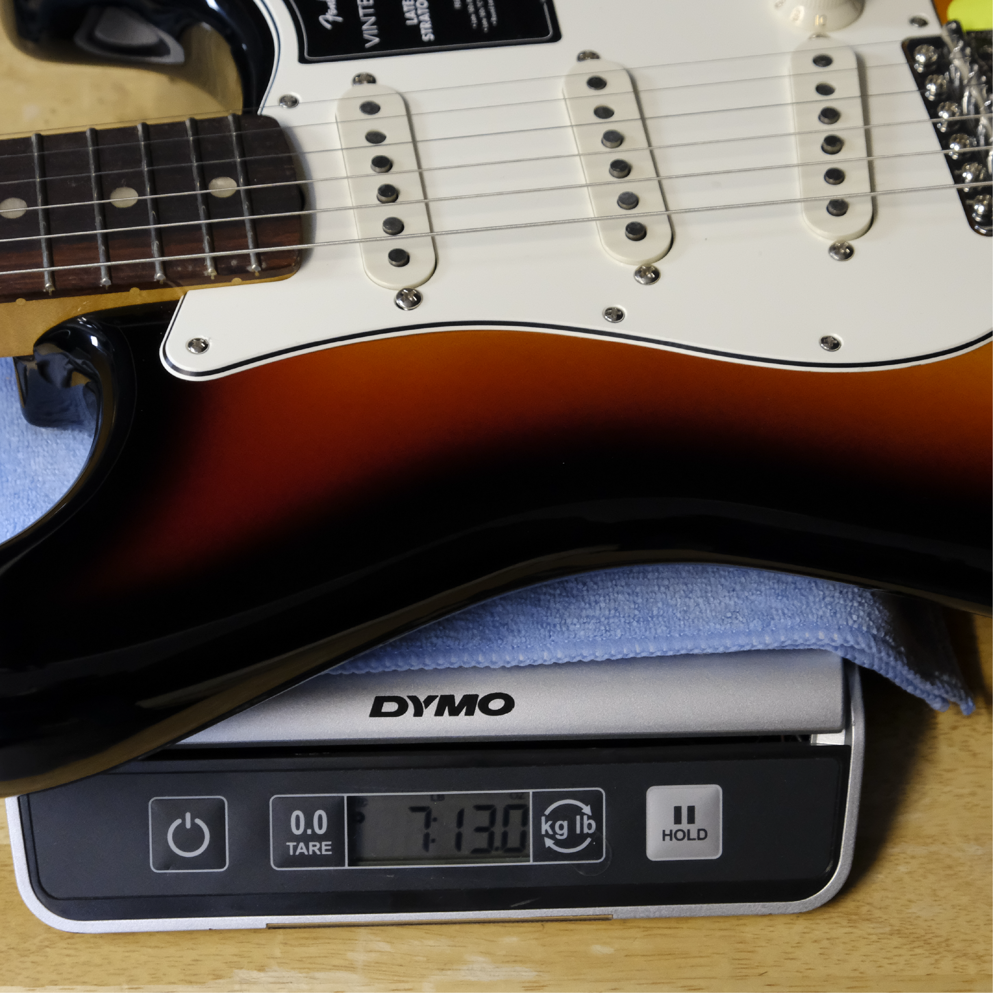 Fender Vintera III Late '60s Stratocaster - 3-Color Sunburst