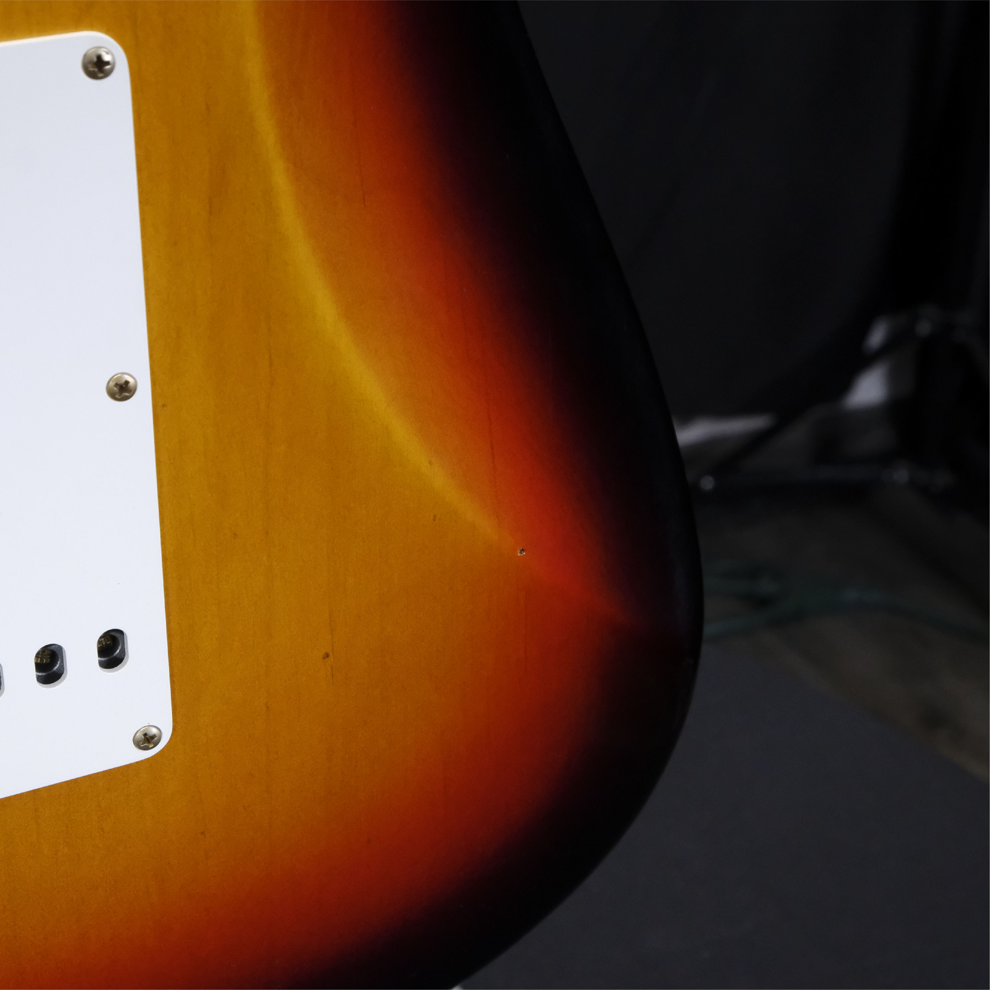 Fender Custom Shop Limited Edition 1965 Stratocaster Journeyman Relic - Target 3-Tone Sunburst