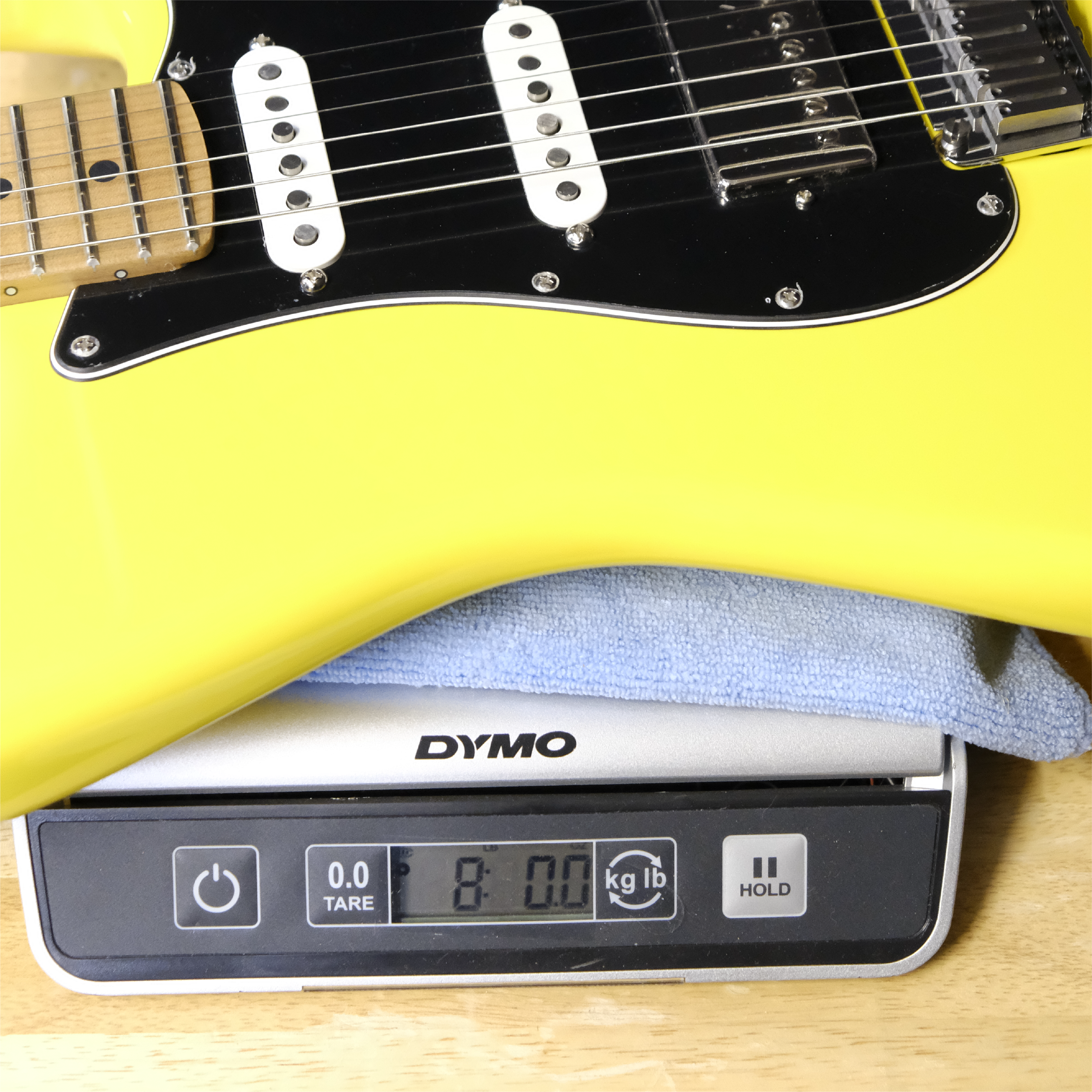 Fender Limited Edition American Ultra II Stratocaster HSS - Graffiti Yellow