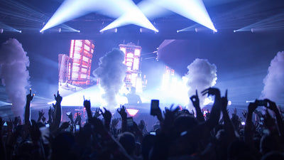 Chauvet DJ Geyser T6 RGB Illuminated Vertical Fog Machine - Palen Music